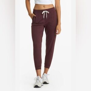 Vuori Performance Joggers Like New